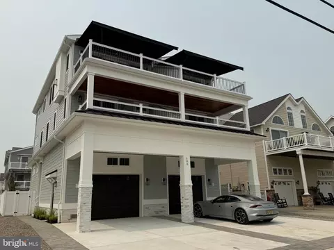 100 60th St #EAST, Sea Isle City, NJ 08243
