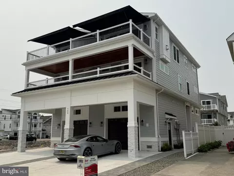100 60th St #WEST, Sea Isle City, NJ 08243