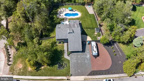 26 Greenbriar Rd, Marmora, NJ 08223