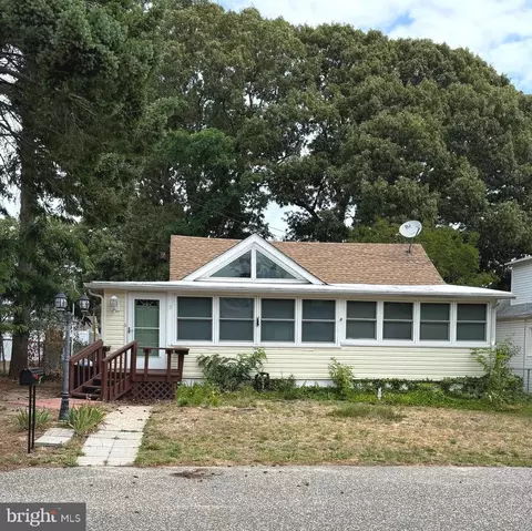 5 W Drumbed Rd, Villas, NJ 08251