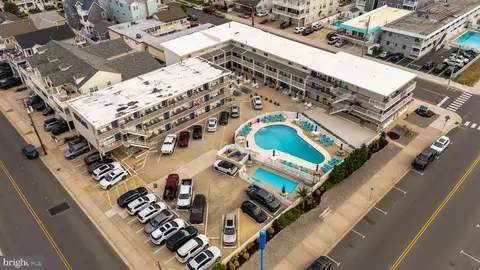 1200 Kennedy Dr #205, Wildwood, NJ 08260