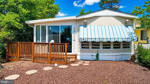 246 Egret Ln, Marmora, NJ 08223