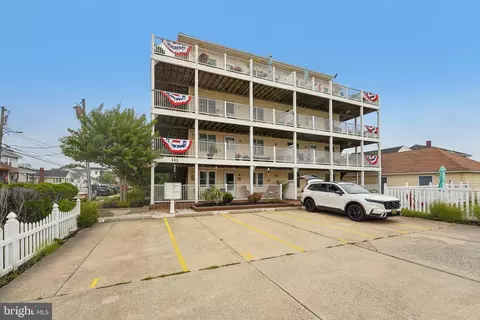 111 W Lavender Rd, Wildwood, NJ 08260