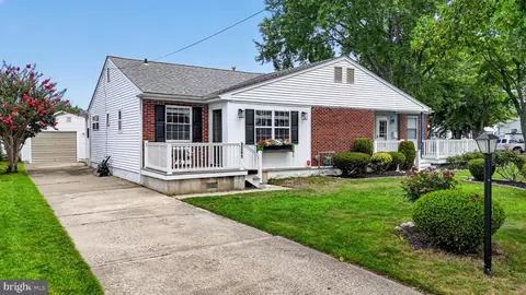 1261 Virginia Ave, Cape May, NJ 08204