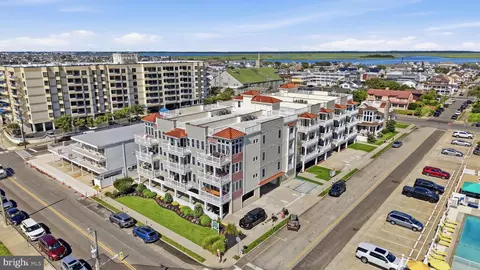 408 E Myrtle Rd, Wildwood, NJ 08260
