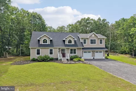 217 Academy Ln, Cape May Court House, NJ 08210