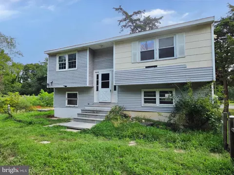 50 Bay Shore Rd, Cape May, NJ 08204