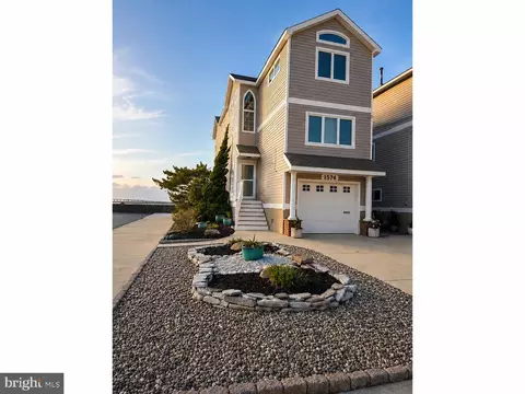1574 Pleasure Ave, Ocean City, NJ 08226
