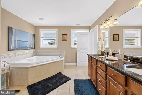 Bath - 17 Randolph Ave, Strathmere, NJ 08248 photo 6 of 13