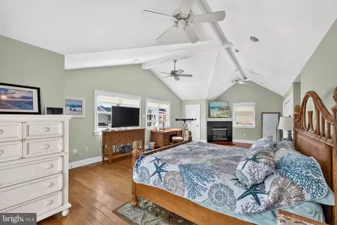 Bedroom - 17 Randolph Ave, Strathmere, NJ 08248 photo 5 of 9