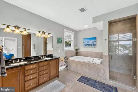Bath - 17 Randolph Ave, Strathmere, NJ 08248 photo 8 of 13