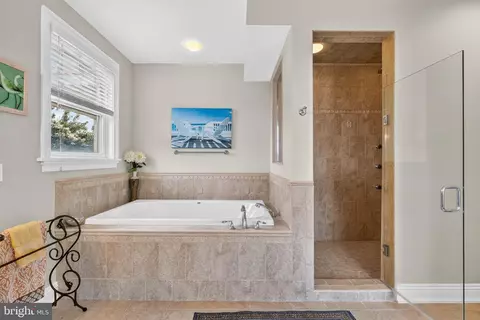 Bath - 17 Randolph Ave, Strathmere, NJ 08248 photo 10 of 13