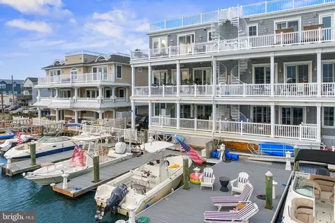 412 W Dock St, Wildwood, NJ 08260