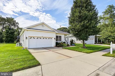 42 Wynndemere Ct, Cape May Court House, NJ 08210