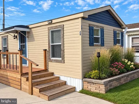28 Bennett Ave, Wildwood, NJ 08260