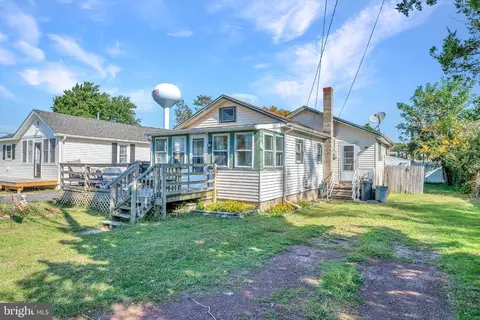 11 E Florida Ave, Villas, NJ 08251