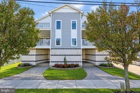 404 E 5th Ave #D201, North Wildwood, NJ 08260