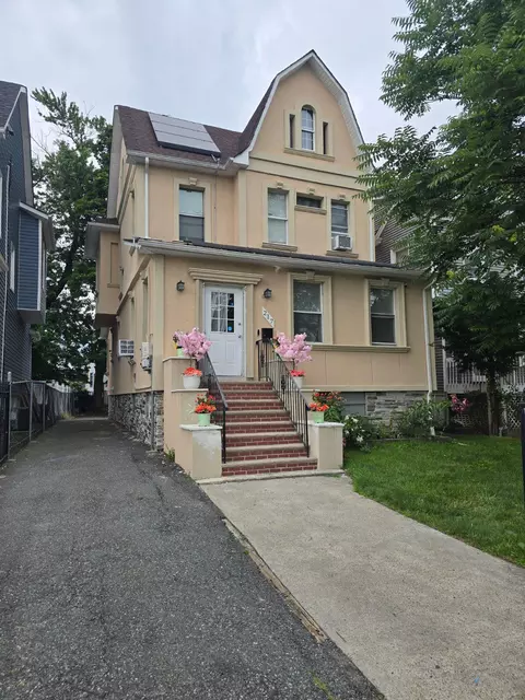 217 Rutledge Ave, East Orange, NJ 07017