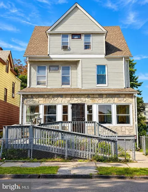 131 N 19th St, East Orange, NJ 07017