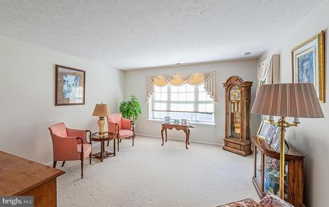 91 Maple Leaf Cir, Sewell, NJ 08080 photo 5