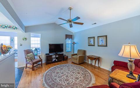 91 Maple Leaf Cir, Sewell, NJ 08080 photo 16
