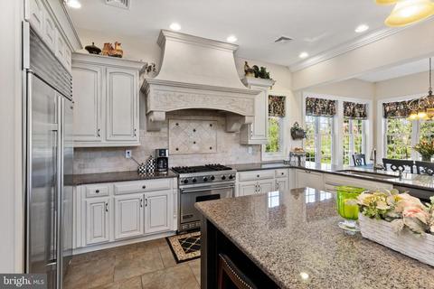 505 Legends Ct, Mickleton, NJ 08056 photo 12