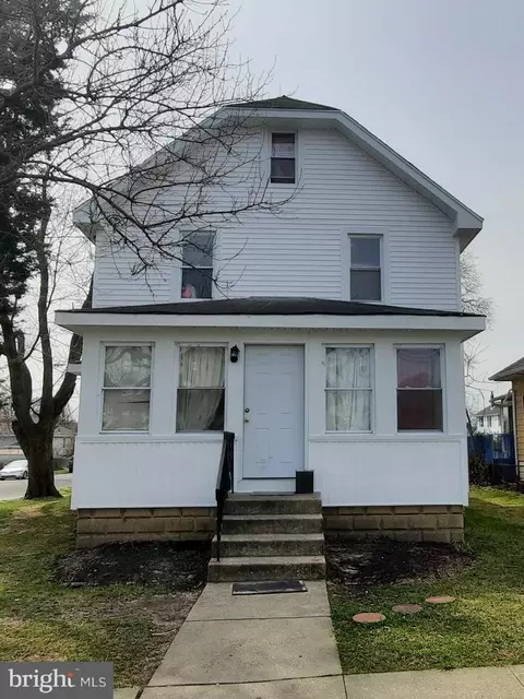 33 Carpenter St, Woodbury, NJ 08096