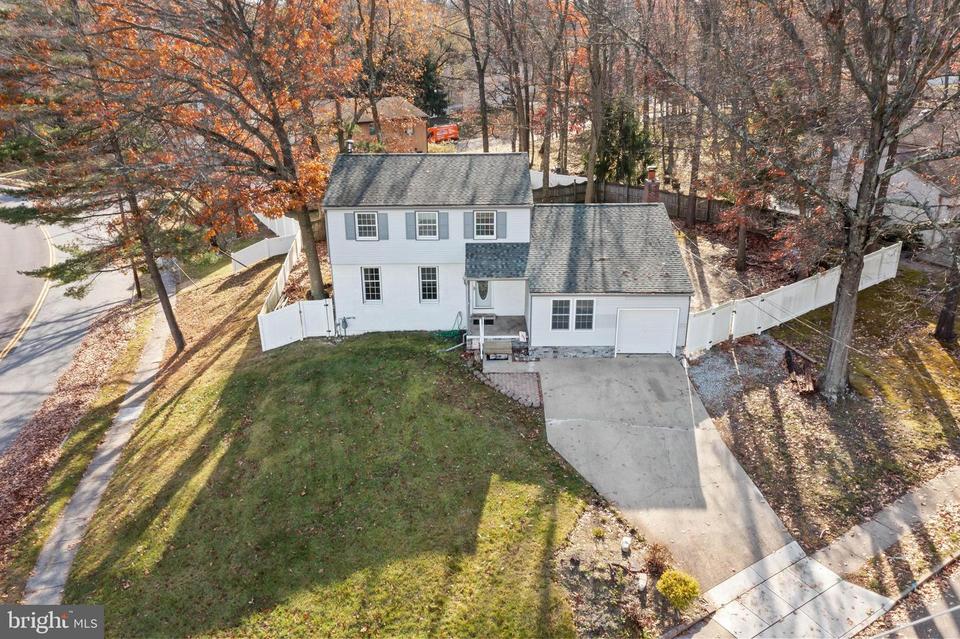  837 Canal St, Turnersville, NJ 08012 photo 3