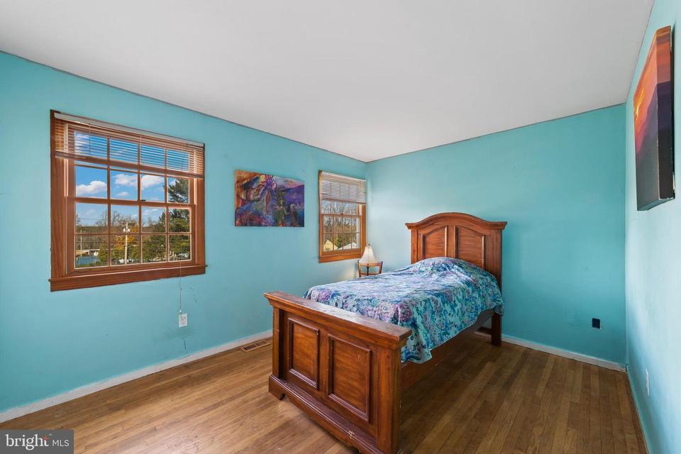  837 Canal St, Turnersville, NJ 08012 photo 24