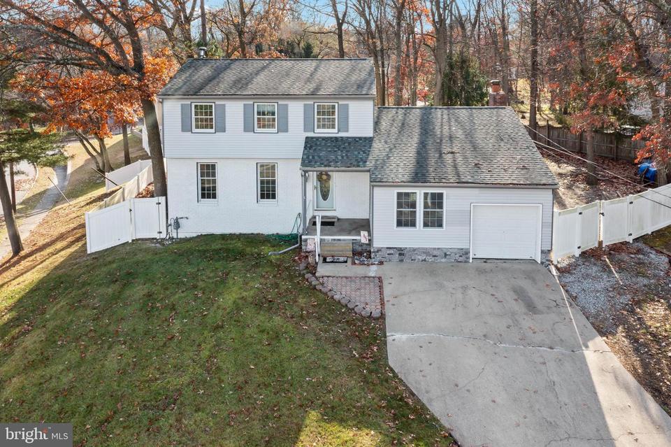  837 Canal St, Turnersville, NJ 08012 photo 1