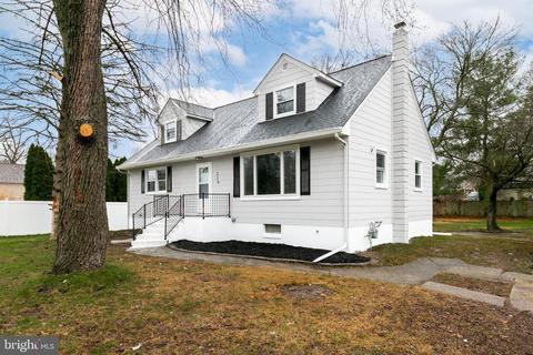 220 Thomas Ave, Williamstown, NJ 08094