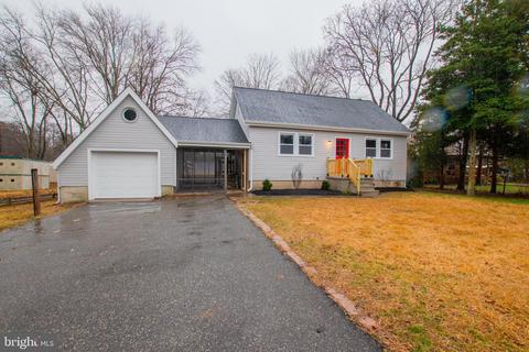 410 W Academy St, Clayton, NJ 08312