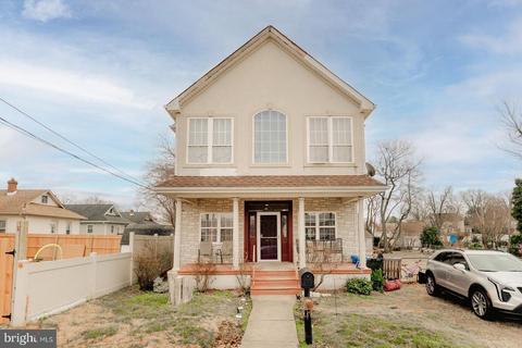 208 S Lincoln Ave, National Park, NJ 08063