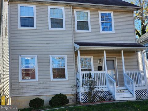 41 Hopkins St, Woodbury, NJ 08096