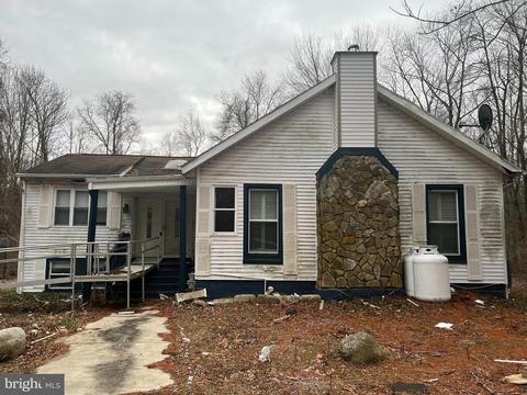 701 Pershing Ave, Glassboro, NJ 08028