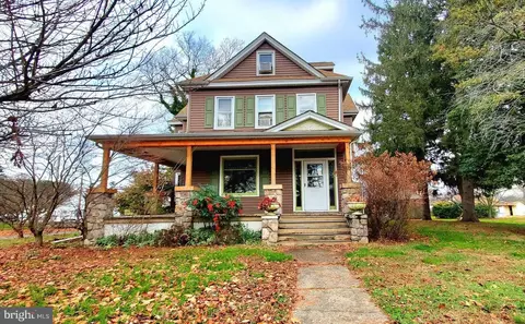 704 Lambs Rd, Pitman, NJ 08071