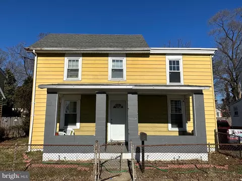15 W Washington St, Paulsboro, NJ 08066