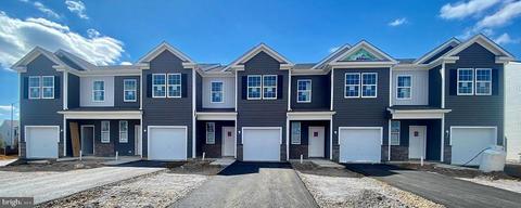 176 Mazzeo Dr, Glassboro, NJ 08028