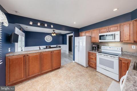 105 Wycombe Ave, Woodbury, NJ 08096 photo 11