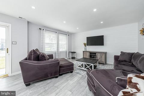 105 Wycombe Ave, Woodbury, NJ 08096 photo 4