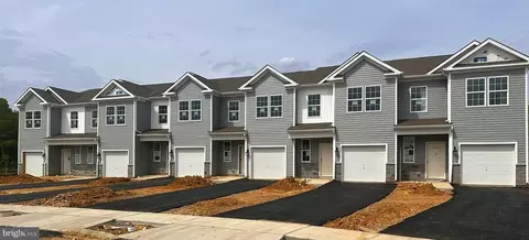 237 Mazzeo Dr, Glassboro, NJ 08028