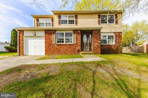 18 Manchester Rd, Sewell, NJ 08080