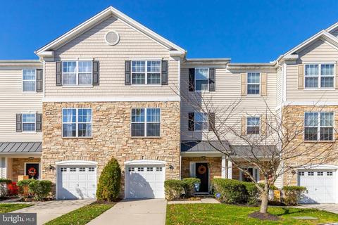150 Acorn Dr, Mount Royal, NJ 08061