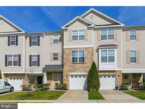 126 Acorn Dr, Mount Royal, NJ 08061