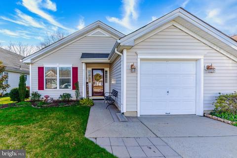 189 Blue Heron Dr, West Deptford, NJ 08086
