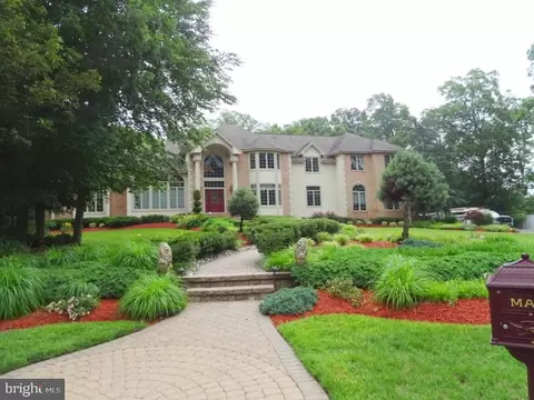 205 Deer Run Ct, Mullica Hill, NJ 08062