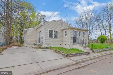 78 Packard Ave, Woodbury, NJ 08096