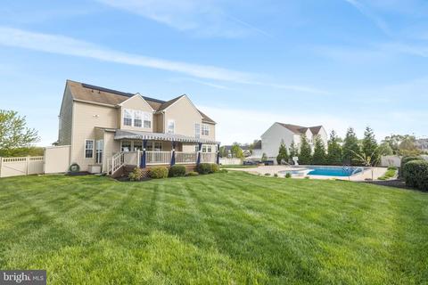 203 Smallwood Dr, Mickleton, NJ 08056 photo 5