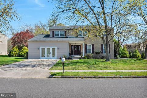 111 Shire Dr, Sewell, NJ 08080