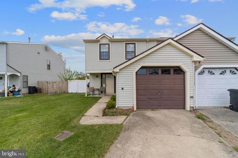 5 Quasar Ct, Sewell, NJ 08080